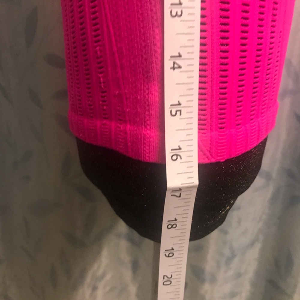 Jazzercise Athletic Top With Built-In Shelf Bra - image 7